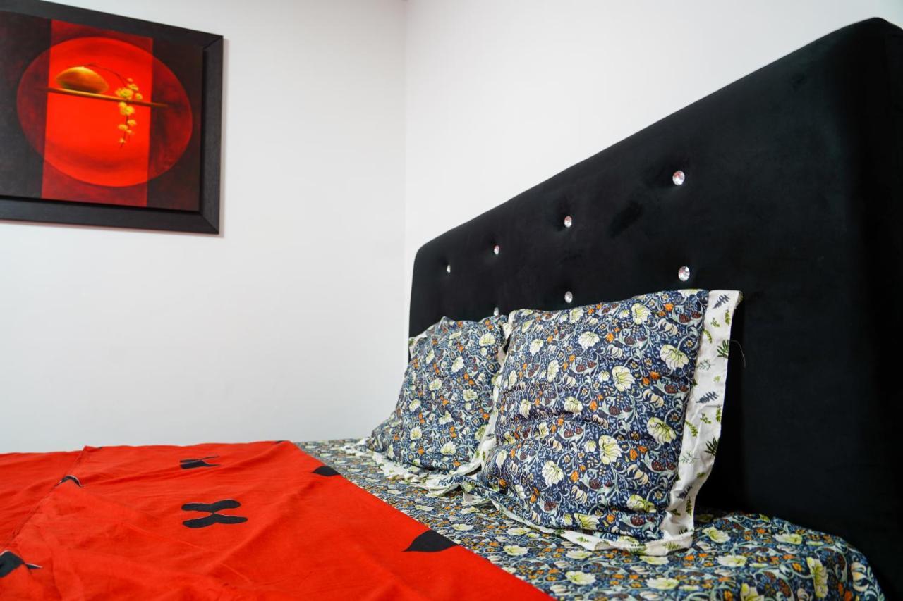 Sun Plaza Oasis With Self Check In And Fast Wifi Appartement Boekarest Buitenkant foto